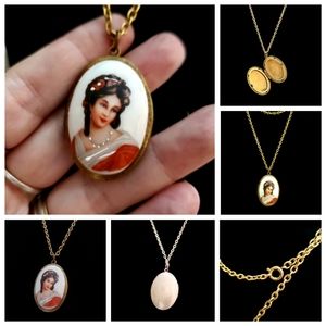 Fabulous Vintage Painted Cameo Locket Necklace
